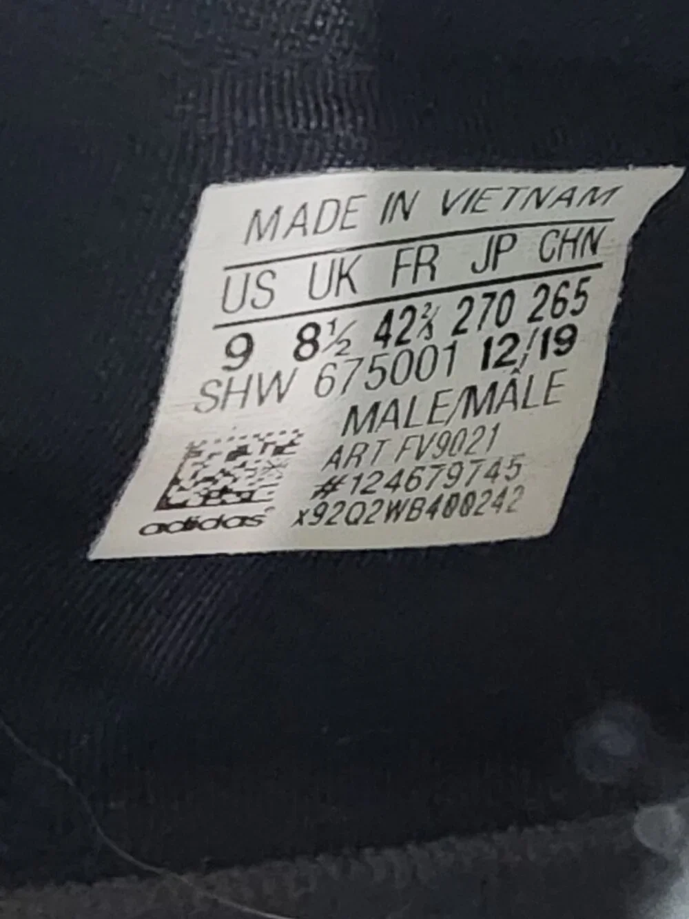 Adidas NMD R1 V2 Core Black White FV9021 Men’s Size 9 Good Condition